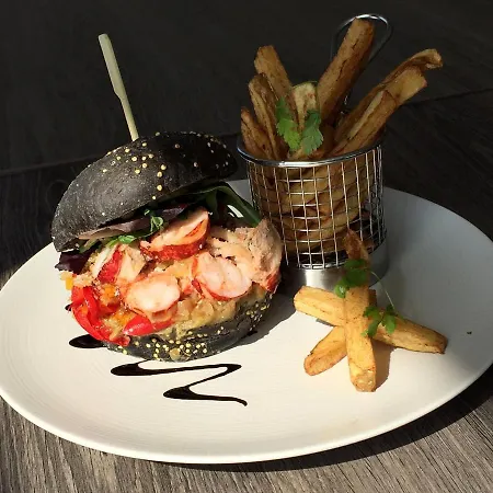 Logis & Restaurant Les Mouettes - Plage, Proche De Lorient