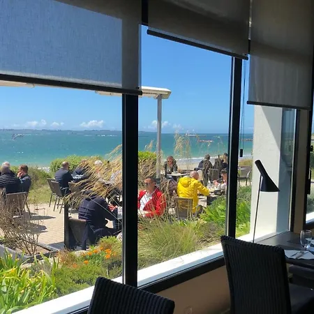 Logis & Restaurant Les Mouettes - Plage, Proche De Lorient Hotell