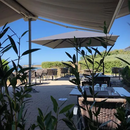 Logis & Restaurant Les Mouettes - Plage, Proche De Lorient