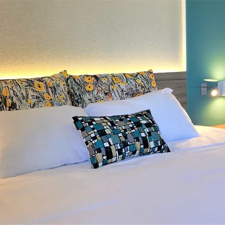 Logis & Restaurant Les Mouettes - Plage, Proche De Lorient 3*