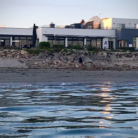 Logis & Restaurant Les Mouettes - Plage, Proche De Lorient