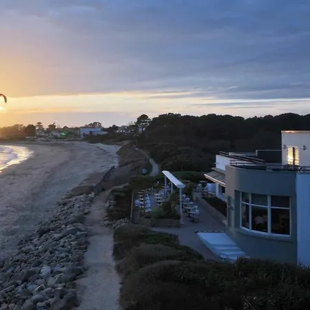 Logis & Restaurant Les Mouettes - Plage, Proche De Lorient