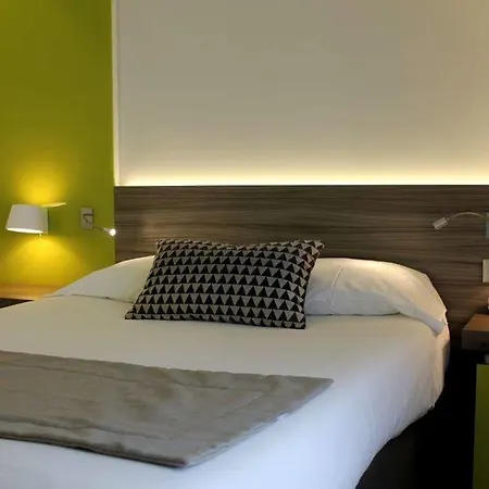 Logis & Restaurant Les Mouettes - Plage, Proche De Lorient 3* Лармор-Плаж